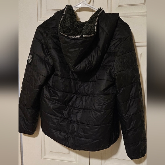 Abercrombie puffer jacket - Picture 2 of 2